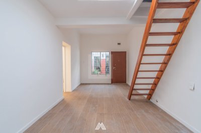 Venta de apto de dos dormitorios por pasillo a metros de Montevideo Shoping