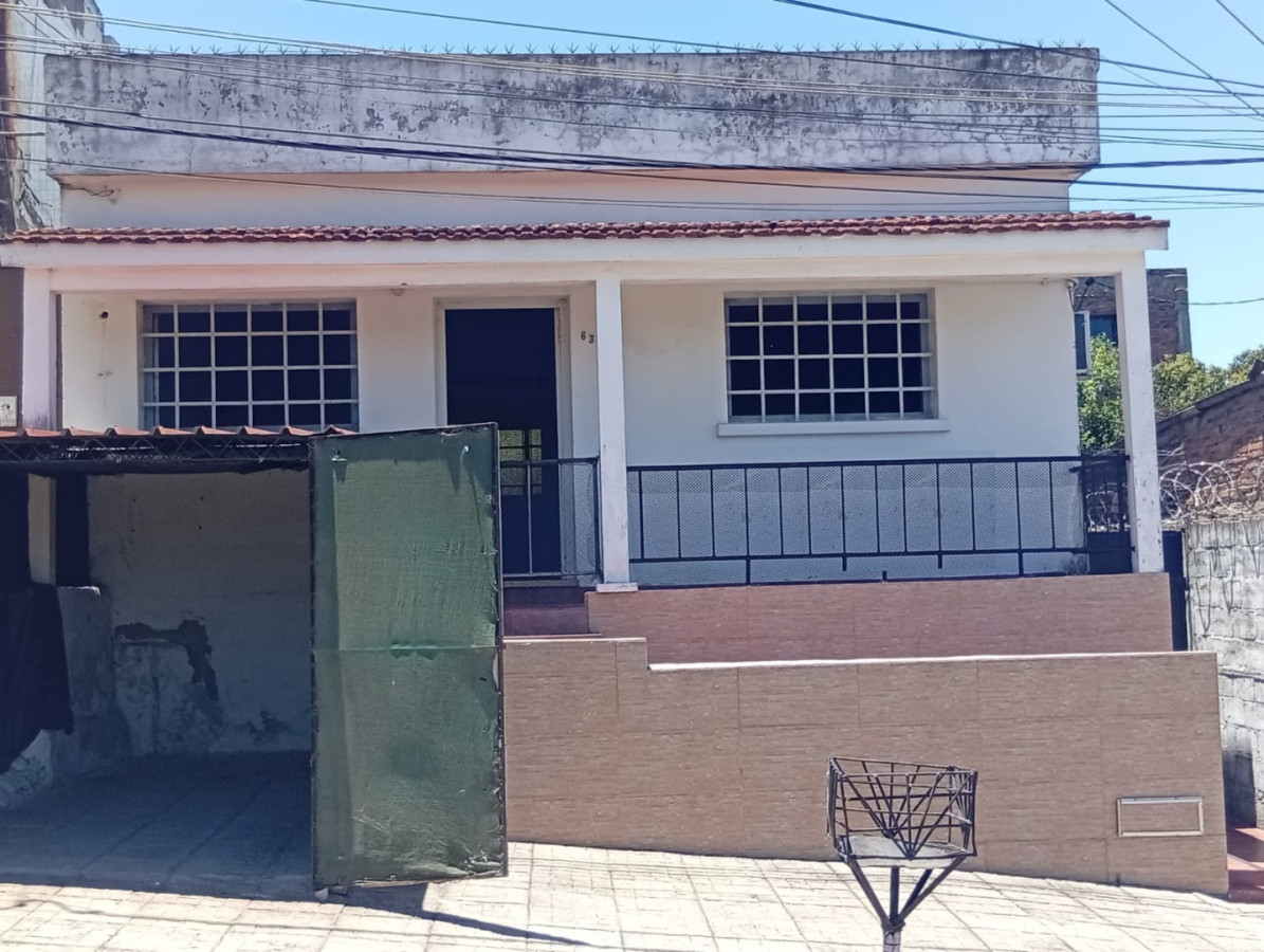 Casa en venta a pocas cuadras del centro, Salto.