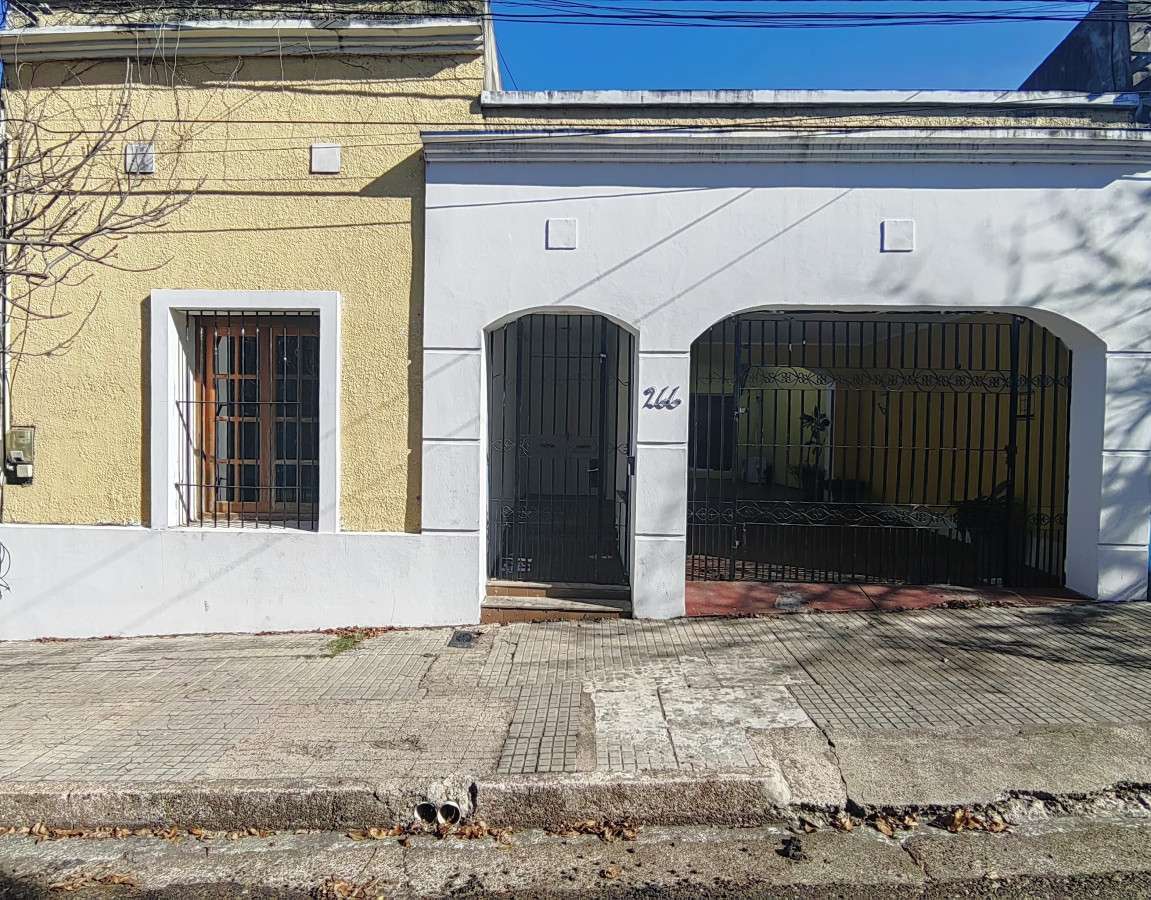 Casa en venta y alquiler en zona centro de Salto