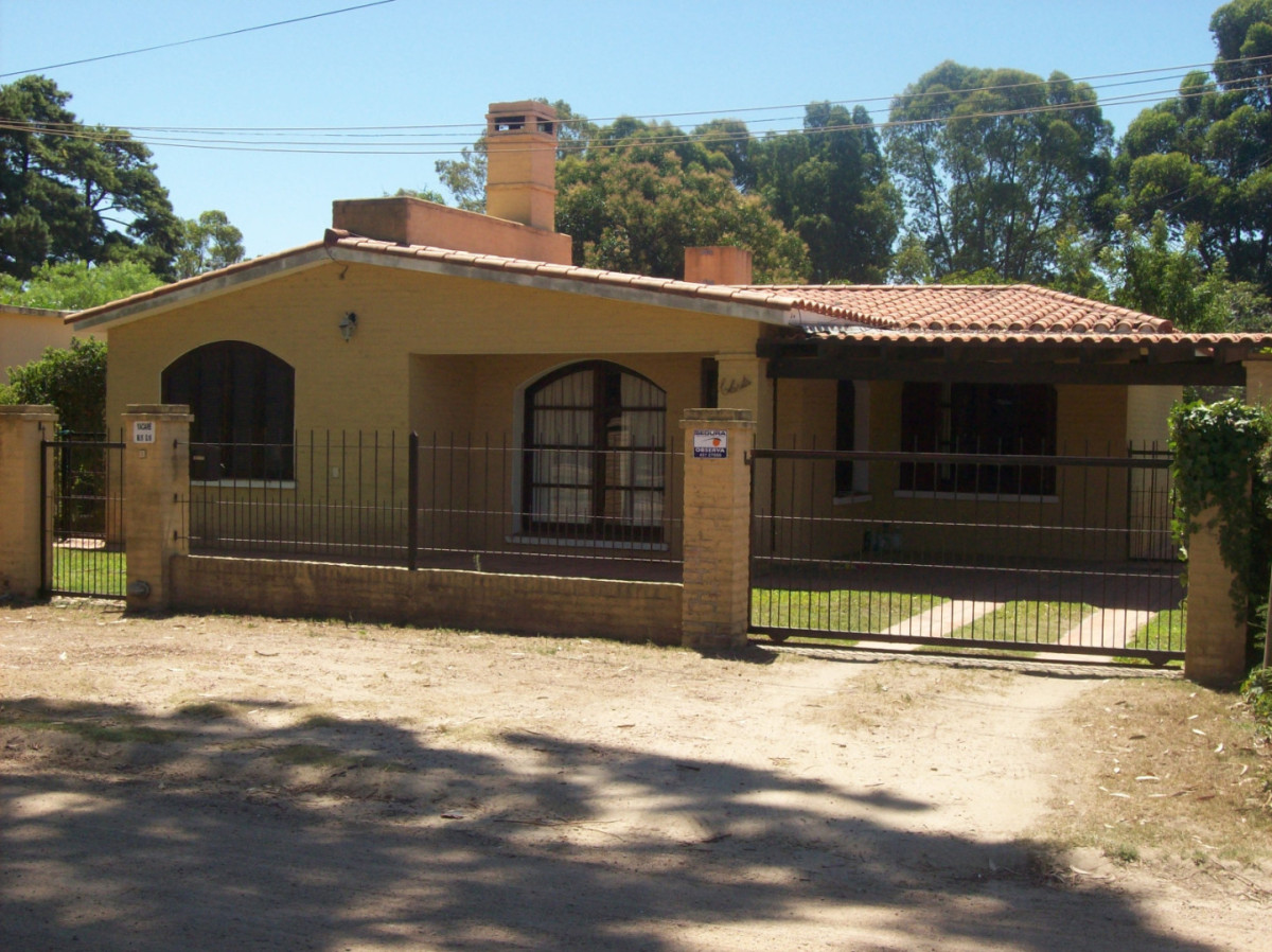Casa en venta en Balneario Salinas 