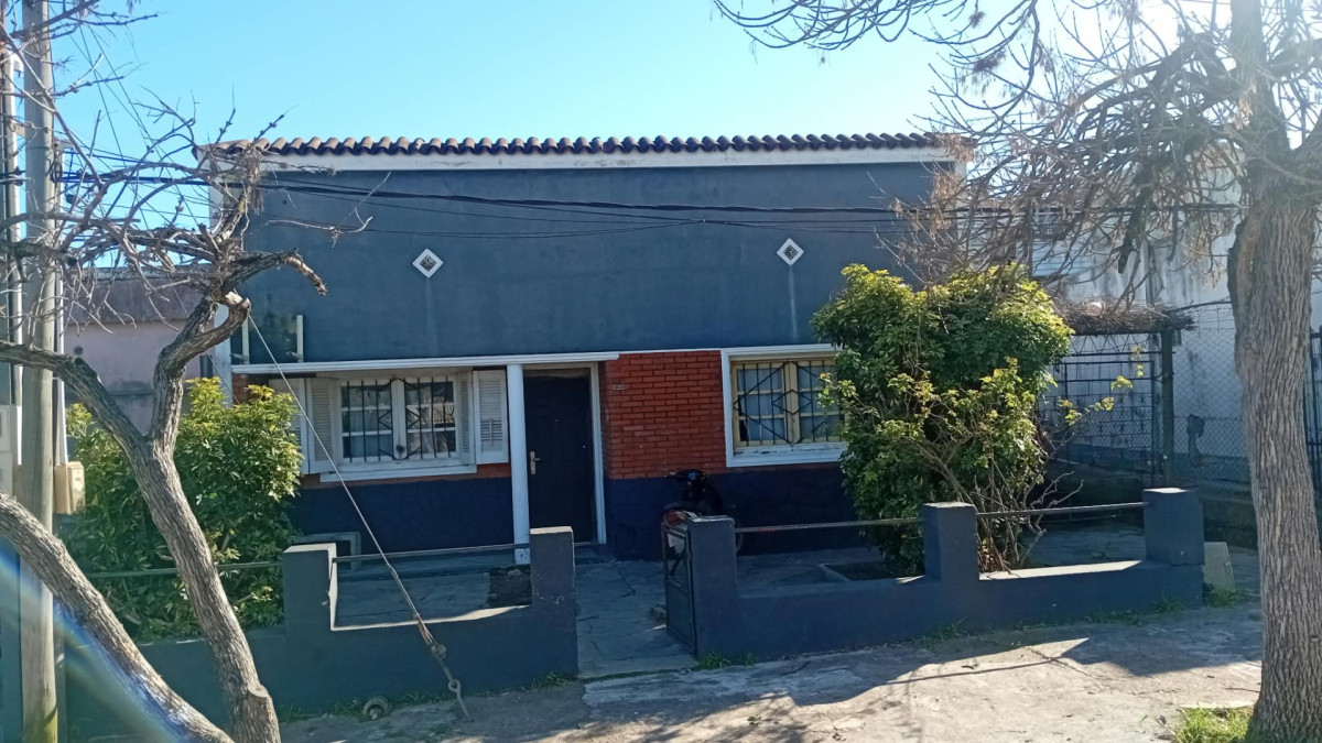 Casa en venta en muy buena ubicacion y con amplio terreno 