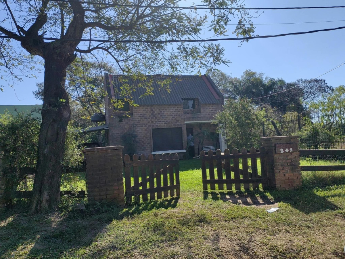 Muy linda casa en pintoresca Ubicacion