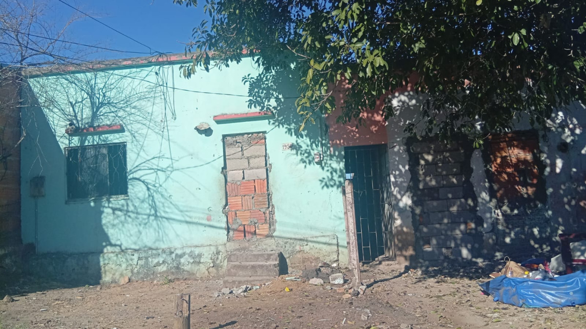 Casa para reciclar en pleno barrio ceibal