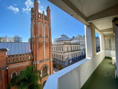 Alquiler apartamento 2 dormitorios - Dos Balcones - 2 baños - Cordón Sur