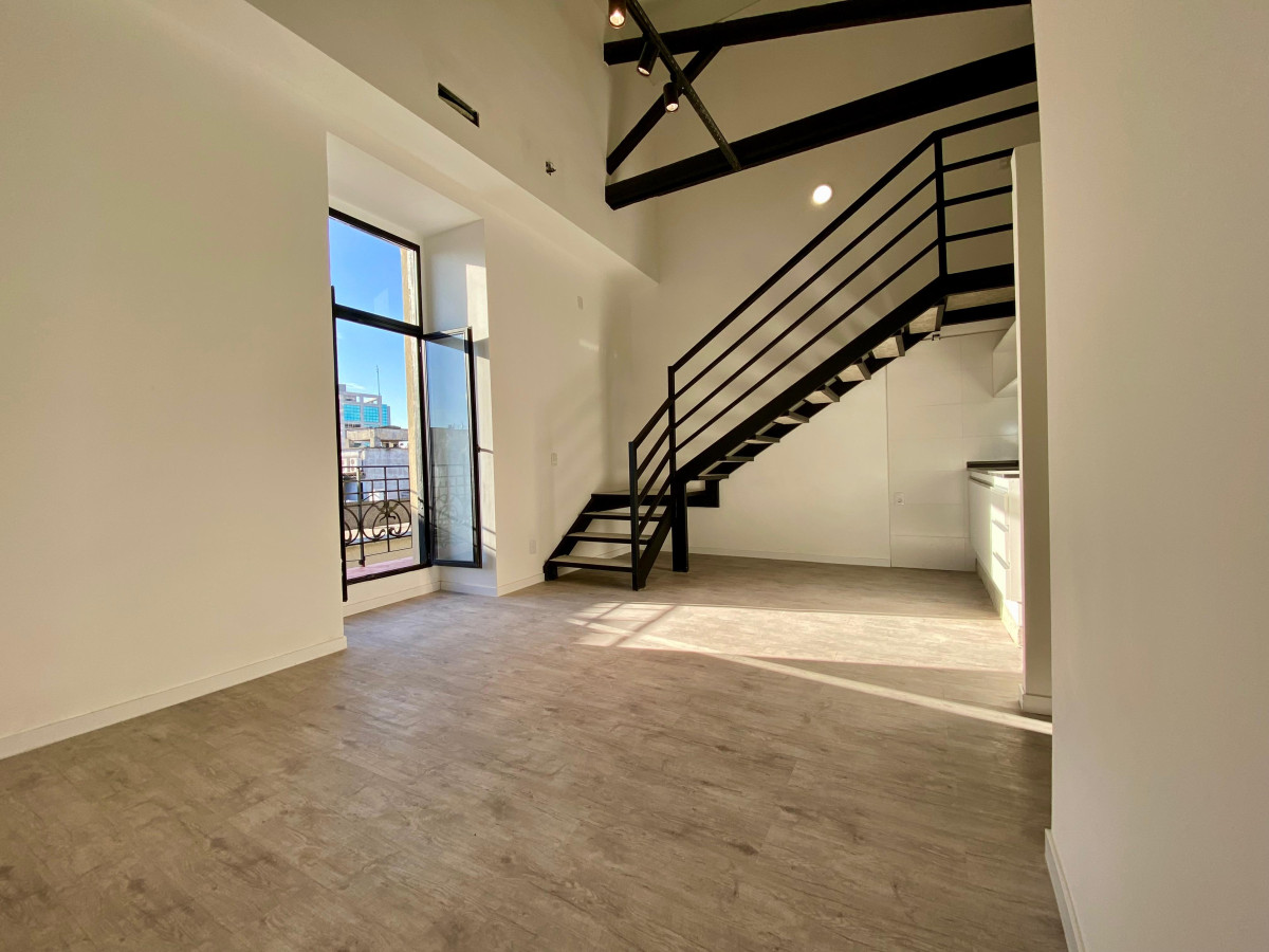 Venta apto tipo loft 1 dormitorio Alhambra Plaza - A estrenar - Ciudad Vieja