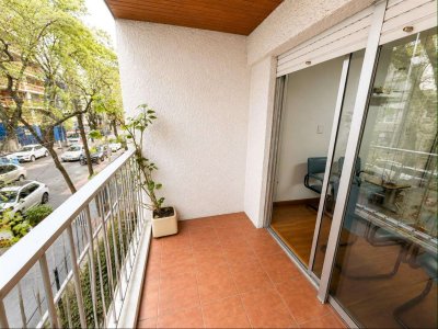 Venta apartamento 2 dormitorios - 2 baños - Patio