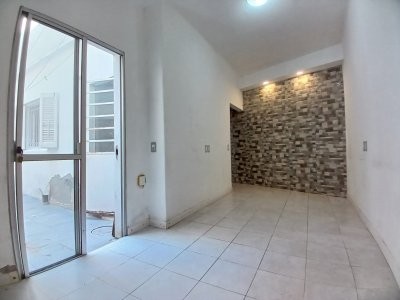Alquiler Apartamento 1Dormitorio Con Patio - SIN GASTOS COMUNES -  Zona Facultades - Cordón Sur