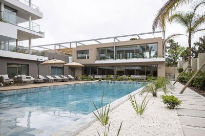 Alquiler Apartamento 2 Dormitorios Con Garage en Carrasco - Barrio Parque - Alive Residence