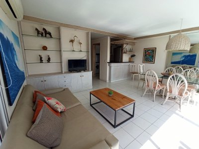 Long Beach 2 dorm 2 baños en venta 