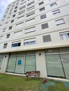 VENTA apartamento, centro de Maldonado.