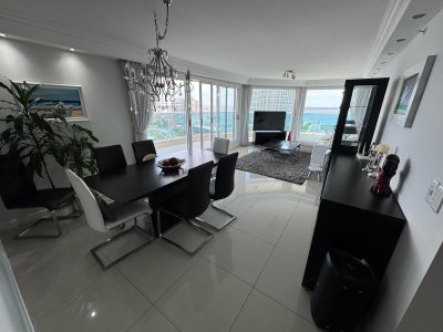 venta de 3 dormitorios en suite y parrillero propio