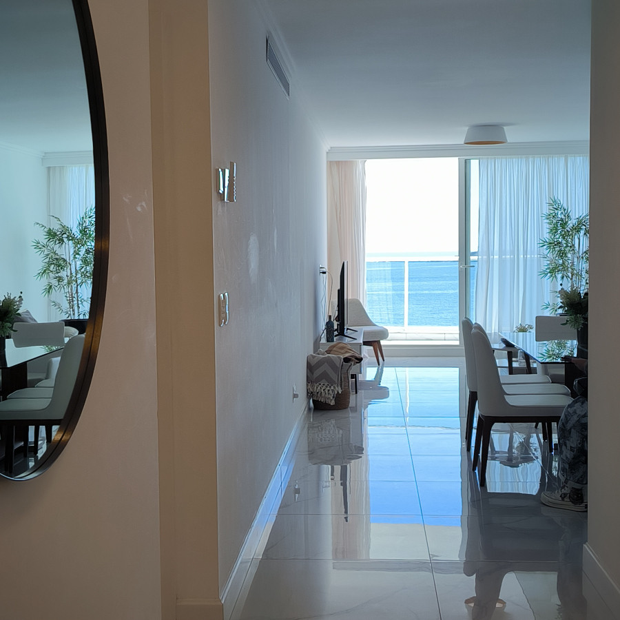 Paramount piso 8 - 3 dorm en suite mas toilette 