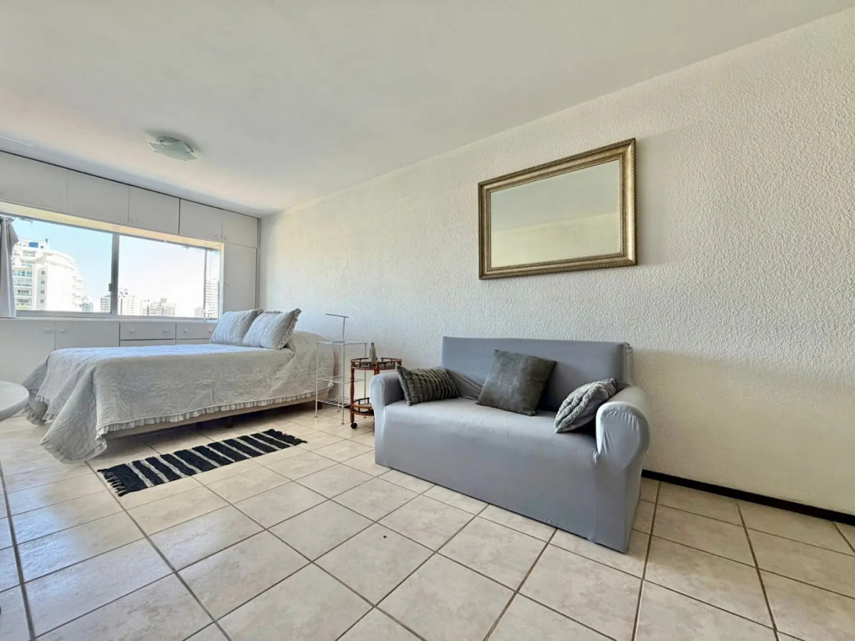 Monoambiente en alquiler Anual en Aidy Grill - Punta del Este | Edificio con amenities