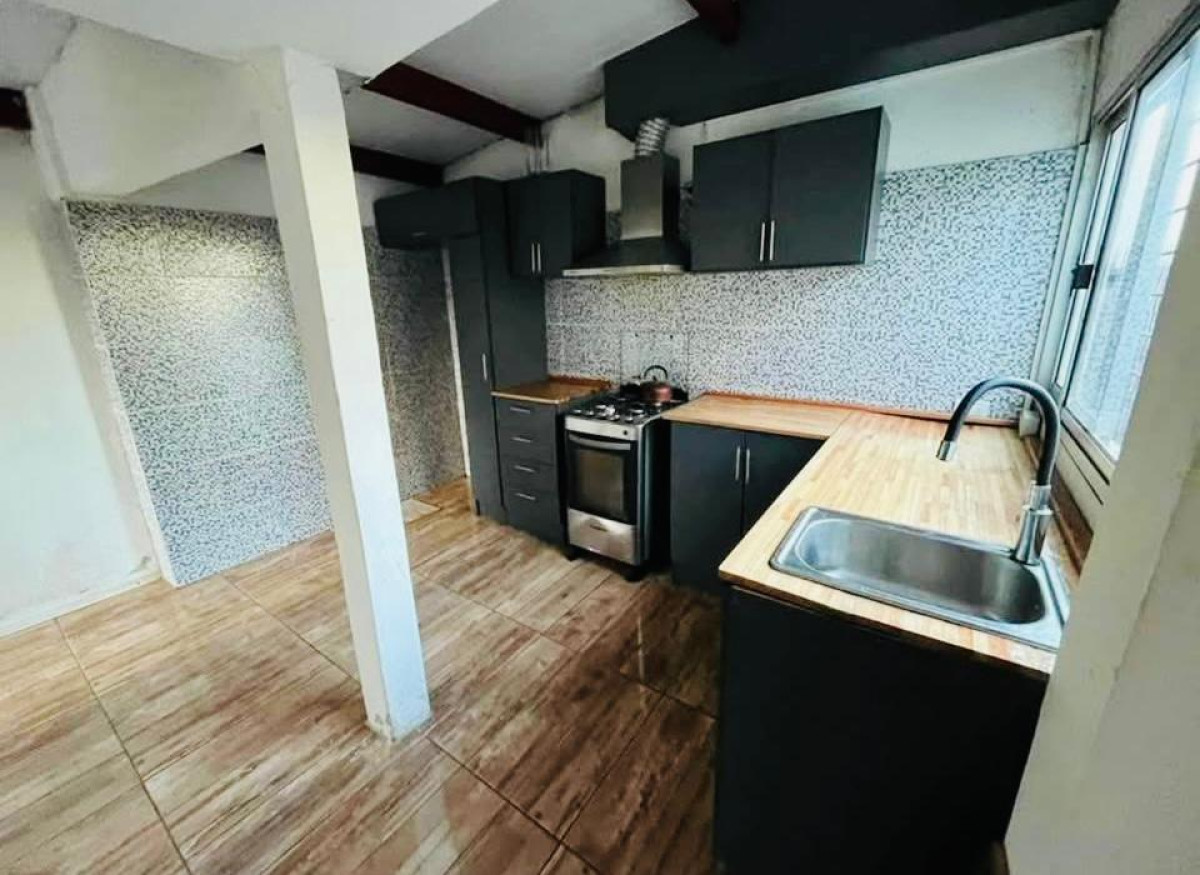 Casa de 2 dormitorios en Alquiler, San Carlos