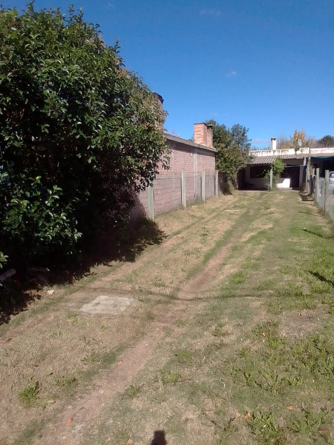 Casa de 2 dormitorios en alquiler, en San Carlos