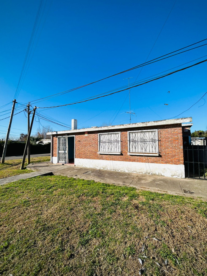 Amplia propiedad esquinera en venta, en San Carlos