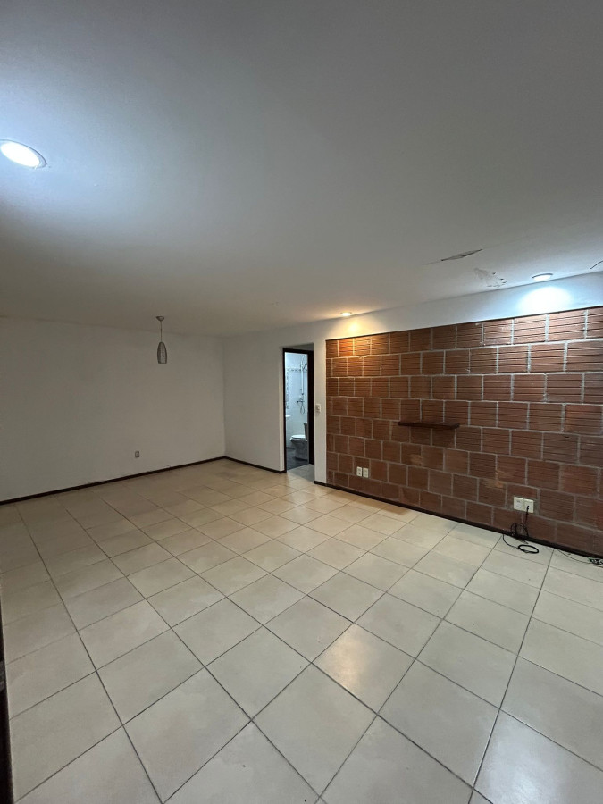 2 Casas en Alquiler, 4 dormitorios, en San Carlos
