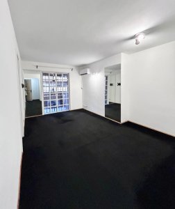 SE ALQUILA APTO PROFESIONAL O VIVIENDA 