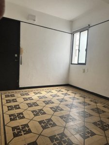 SE ALQUILA 2 DORMITORIOS CON BALCON