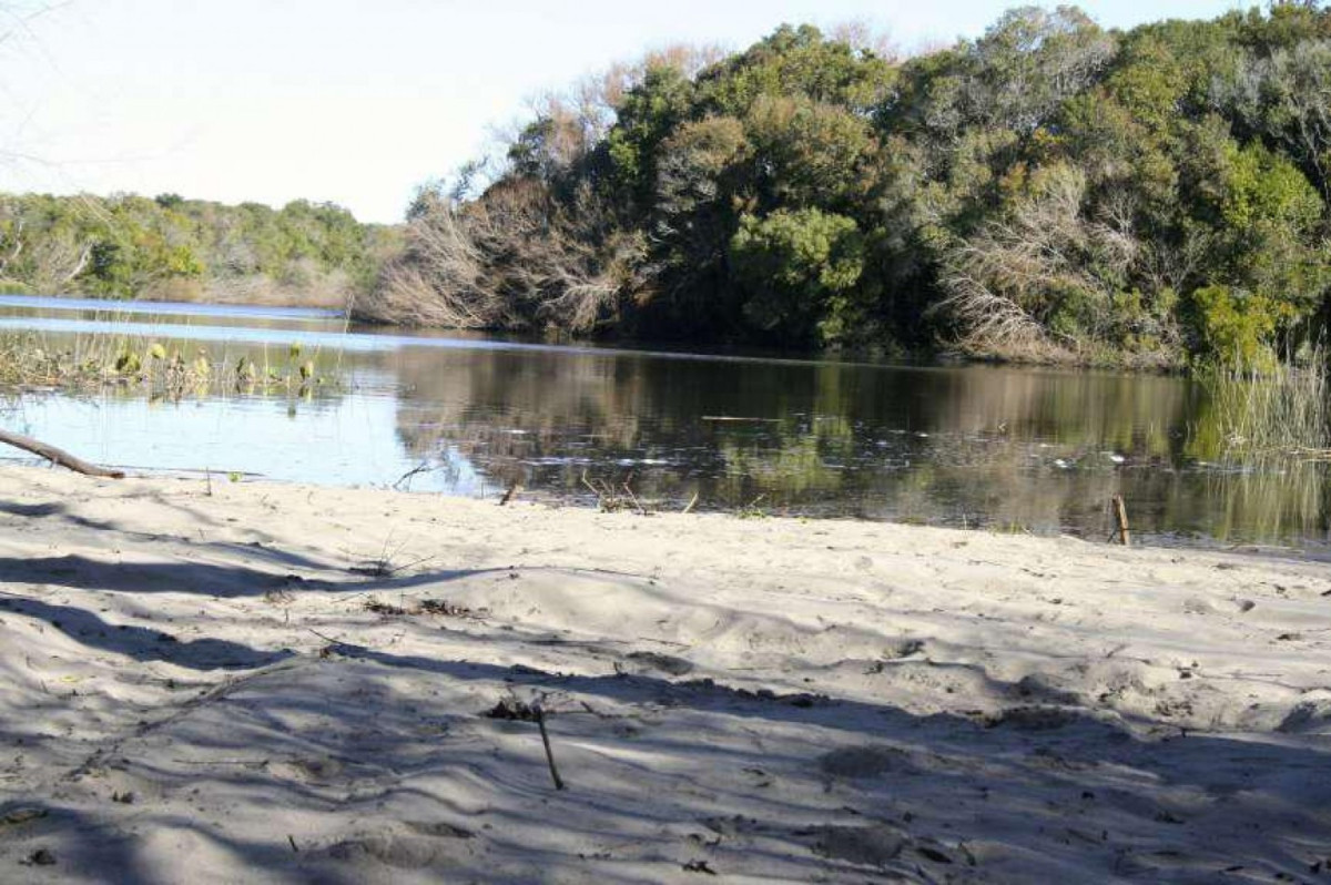 Chacra en Boca del Rosario. Fondeadero enfrente a Buenos Aires