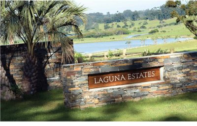 LAGUNA ESTATES Manantiales