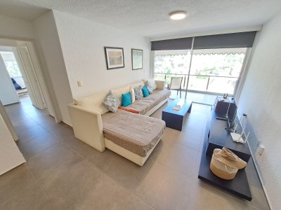 Apartamento de 4 dormitorios en Playa Mansa