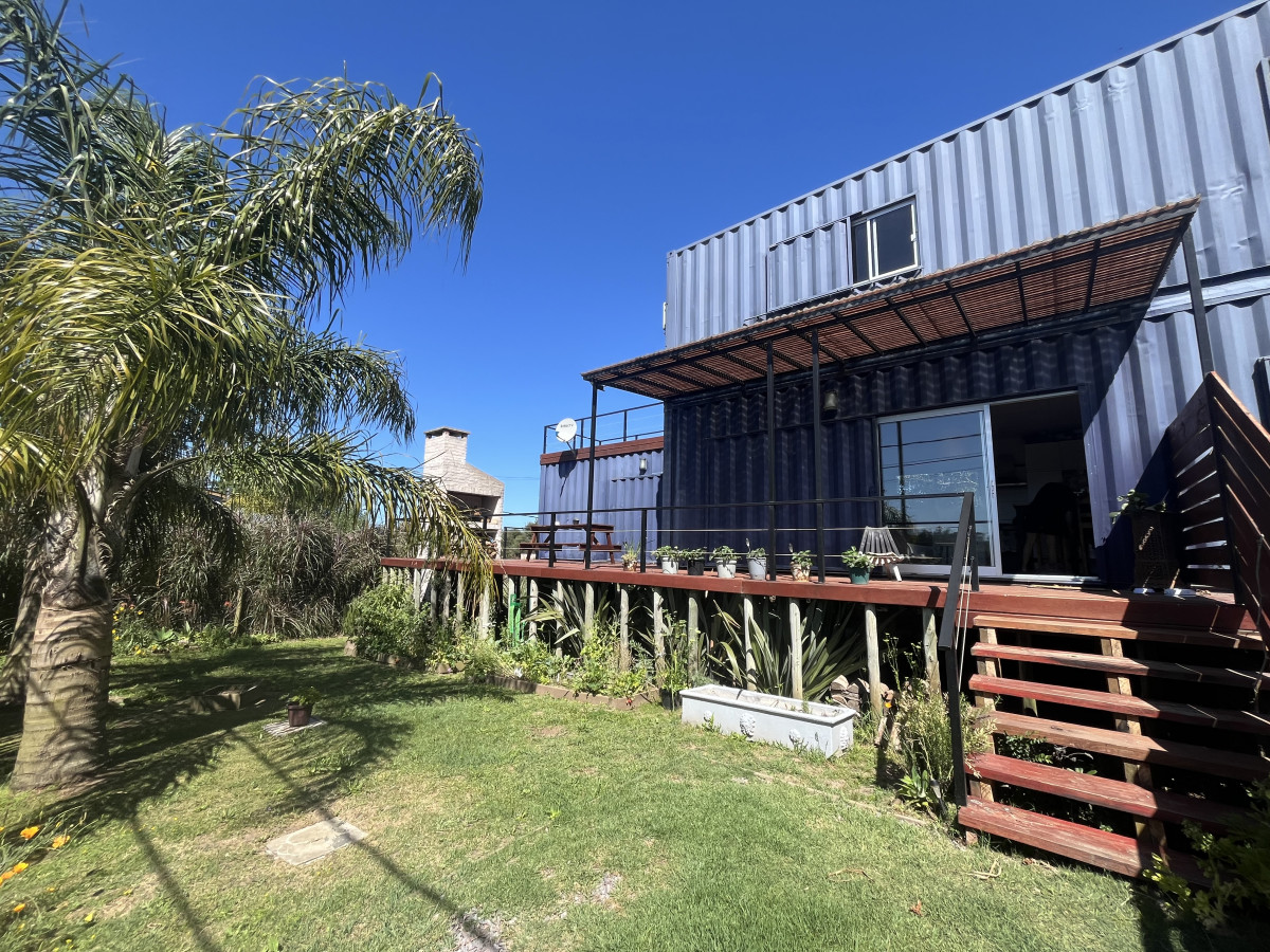 Venta de 2 casas en un mismo padron, Punta Piedras, Balneario Buenos Aires