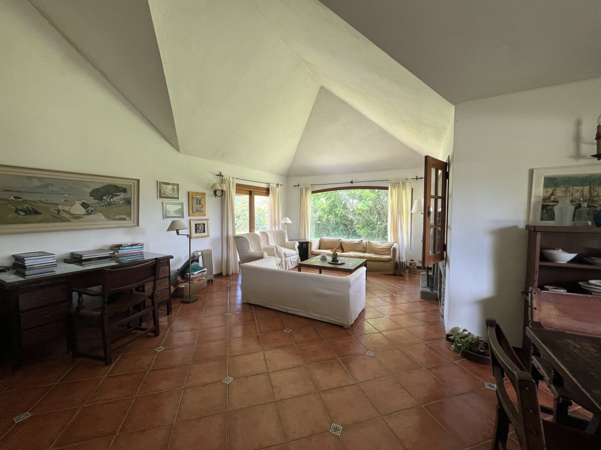 Venta de espectacular propiedad en Laguna del Diario