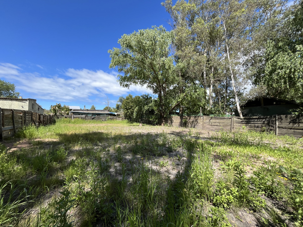 Venta de terreno en El Tesoro, La Barra, a pocas cuadras el puente