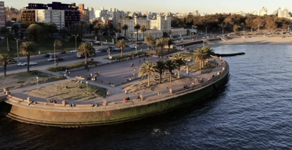 Vivi frente al mar - Venta Ap.Parque Rodo Monoambiente Terraza Frente al mar Amenities 
