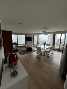 Apartamento de 2 dormitorios en las primeras paradas de la mansa
