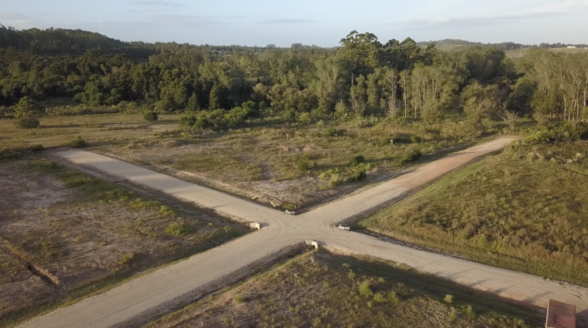 Terreno en zona comercial