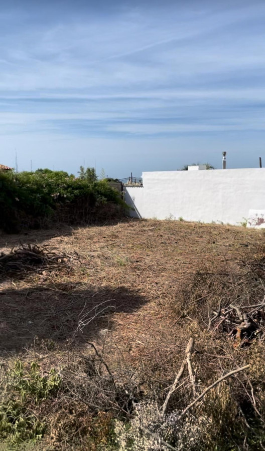 Terreno de 400 mts a cuadras de las playas de Manantiales.