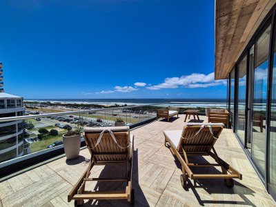 Venta PentHouse 3 Dormitorios frente al Mar Playa Brava Punta del Este