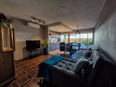 Alquiler Anual Apartamento 2 Dormitorios Península Punta del Este 