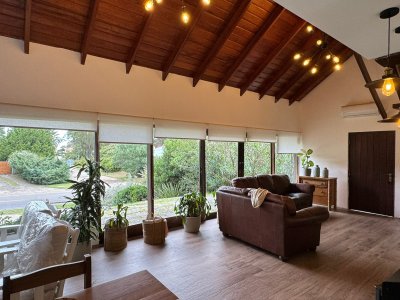 Alquiler Temporal Casa 3 Dormitorios con Piscina Pinares Punta del Este 