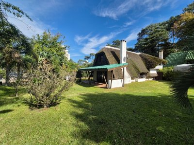 Alquiler Anual Casa 3 Dormitorios Cantegril Punta del Este