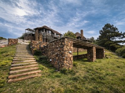 Venta Chacra 5 Dormitorios La Pataia Punta Ballena