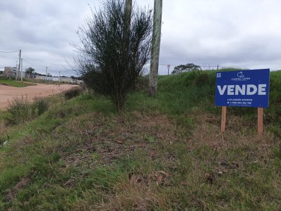 Venta Terreno de 300 metros en el nuevo Barrio 4H Maldonado