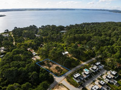 Venta Terreno Esquinero Club del Lago Pubta Ballena
