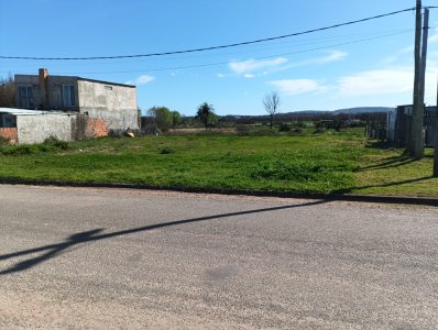 Venta Terreno de 300 metros Asturias San Carlos