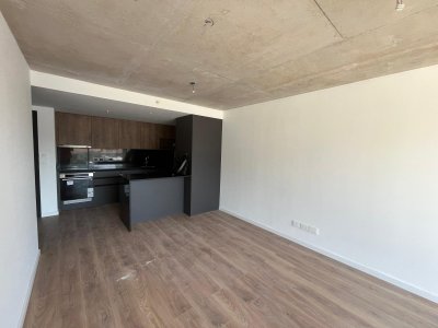 Apartamento en Torres del Este piso 10
