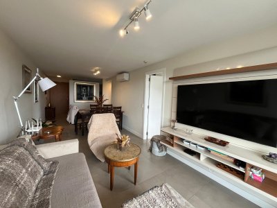 Alquiler temporal, de apartamento de 2 dormitorios en Punta del Este 