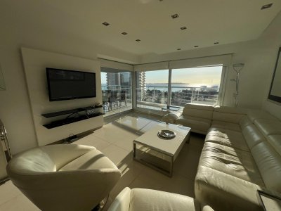 Apartamento en venta de 3 dormitorios en Miami Boulevard