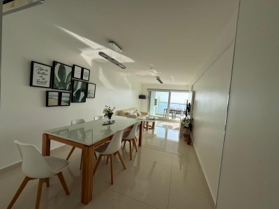 Apartamento en venta de 2 dormitorios en edificio Miami Boulevard