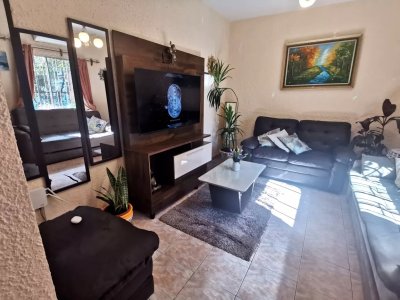  Venta de Casa 3 Dormitorios y garaje Barrio Larrañaga
