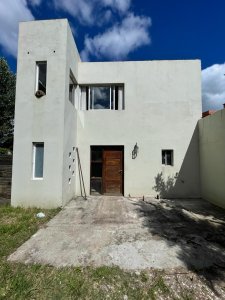 Casa en Venta con renta, Lausana Maldonado 