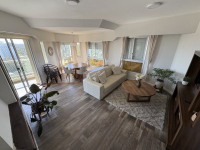 Gran apartamento frente a Punta Shopping, Punta del Este