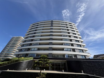 Apartamento en Torre Esmeralda de 3 dormitorios, Playa Brava