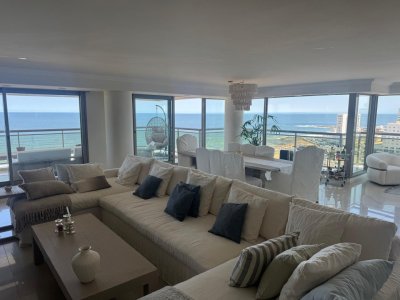 Torre Imperiale Exclusivo Apartamento de Gran Categoría con 4 Dormitorios, Servicio y 6 Baños